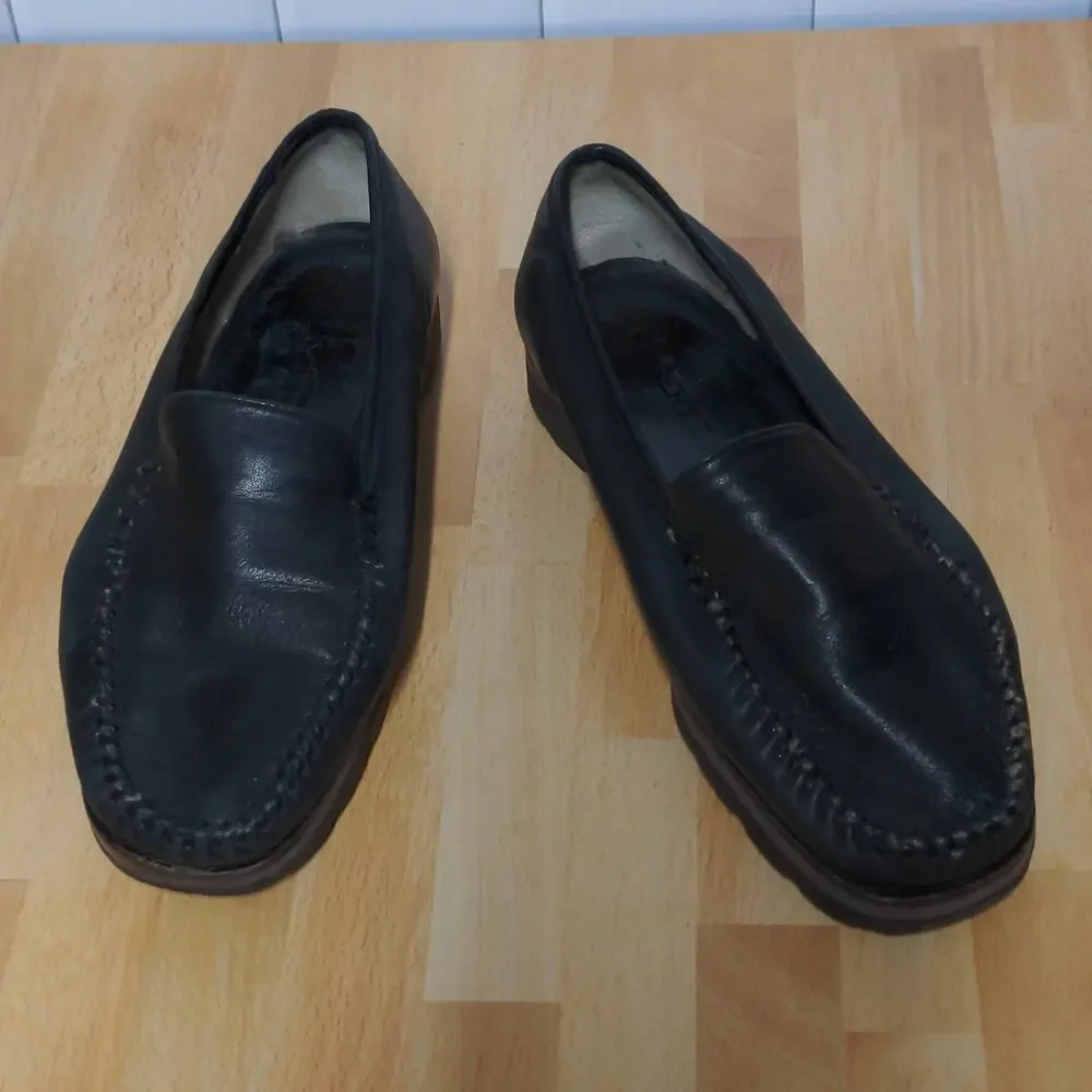 Robert Zur Womens Loafer Flat Shoes Black Slip On Moc Toe Almond 9.5 EUR 40